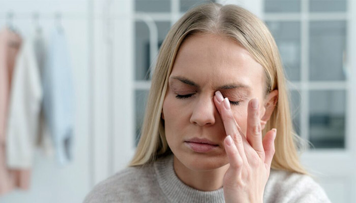 پروتز چشم در آب و هوای خشک